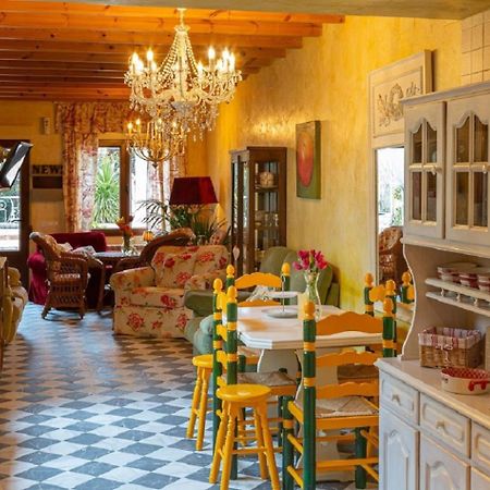 Beautiful Alamedas - Una Casa Rural Con Una Historia Unica Castronuno Bagian luar foto