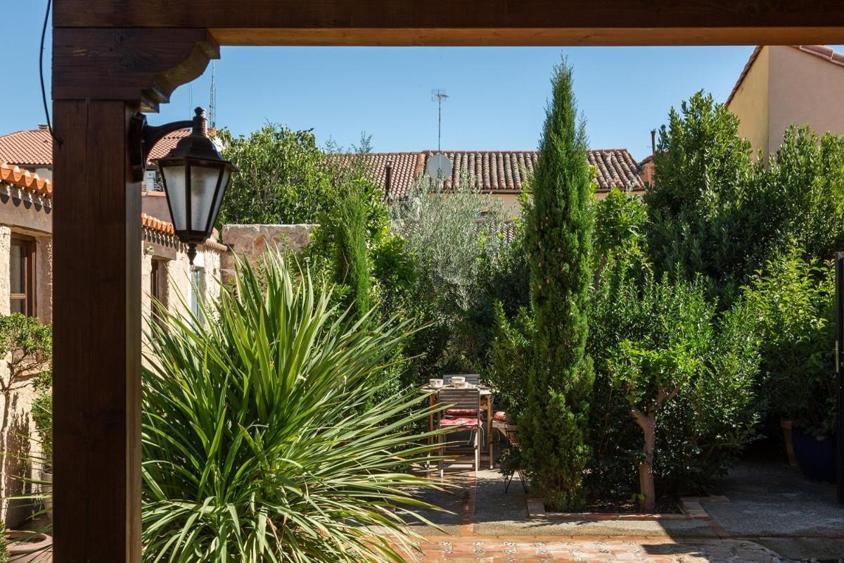 Beautiful Alamedas - Una Casa Rural Con Una Historia Unica Castronuno Bagian luar foto